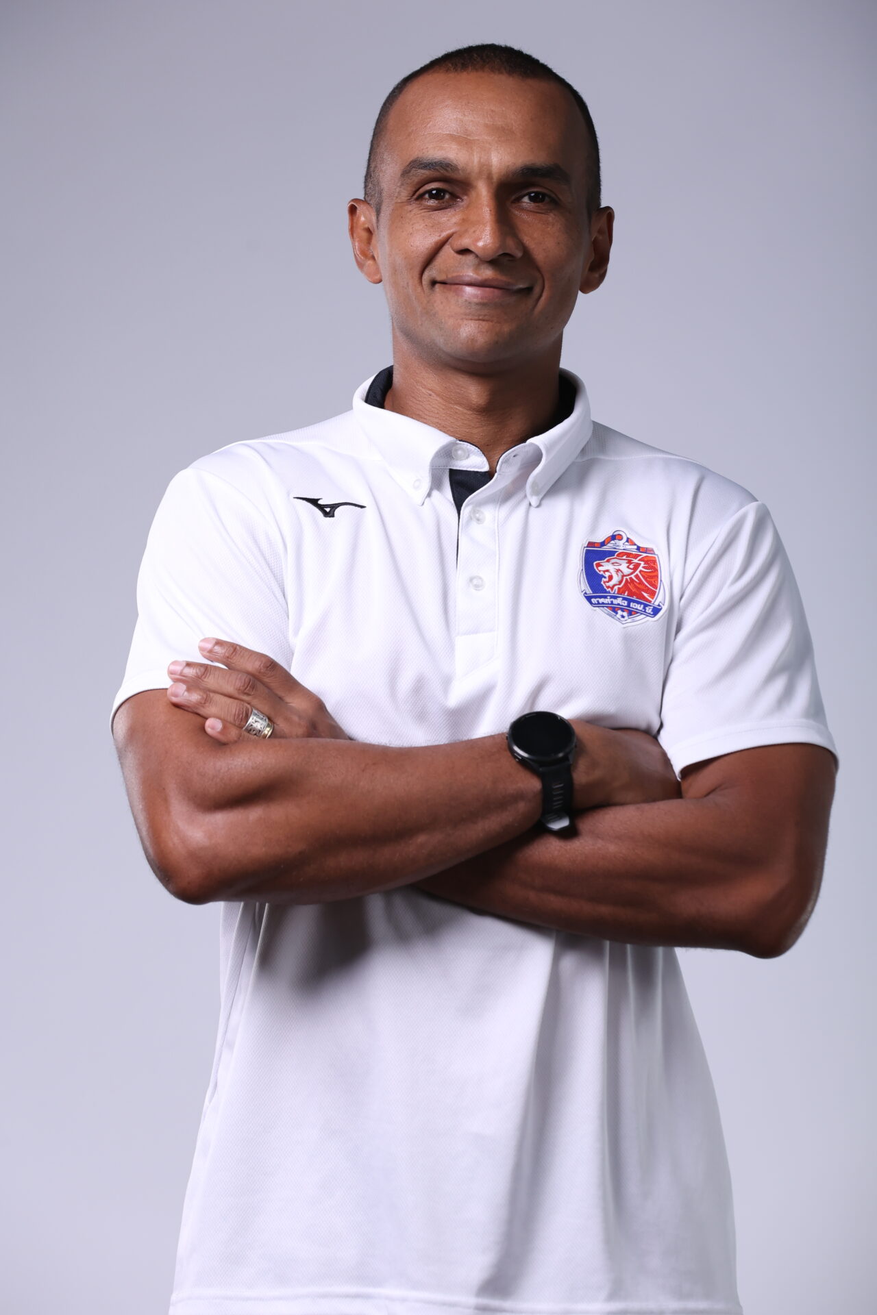 VITOR OLIVEIRA